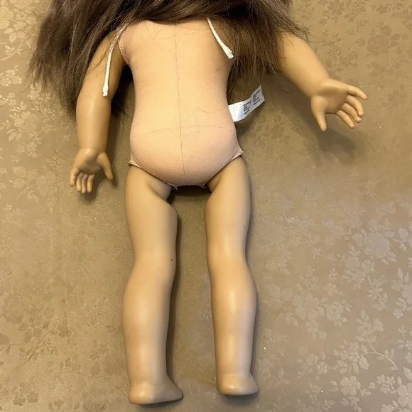 American Girl Doll Brown Hair Brown Eyes & American Girl Outfit